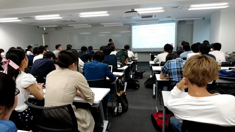 東京理科大学の教室で行われた講義の様子